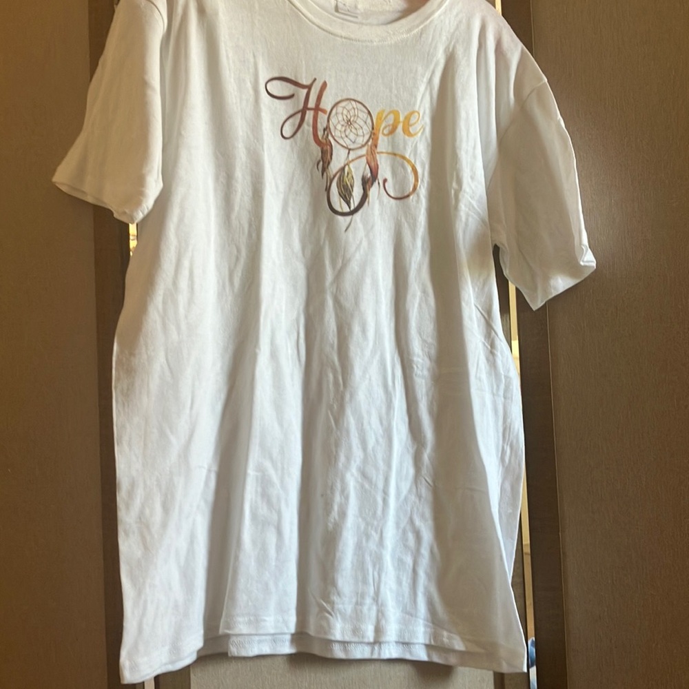 FINAL MARKDOWN White T-Shirt with Hope Dreamcatcher Design large